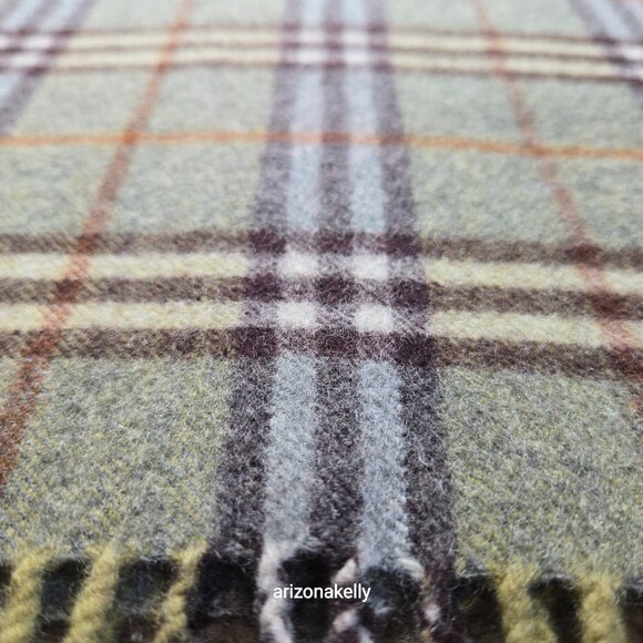 PERFECT! Vintage Burberry Wool Plaid Scarf - Picture 13 of 17